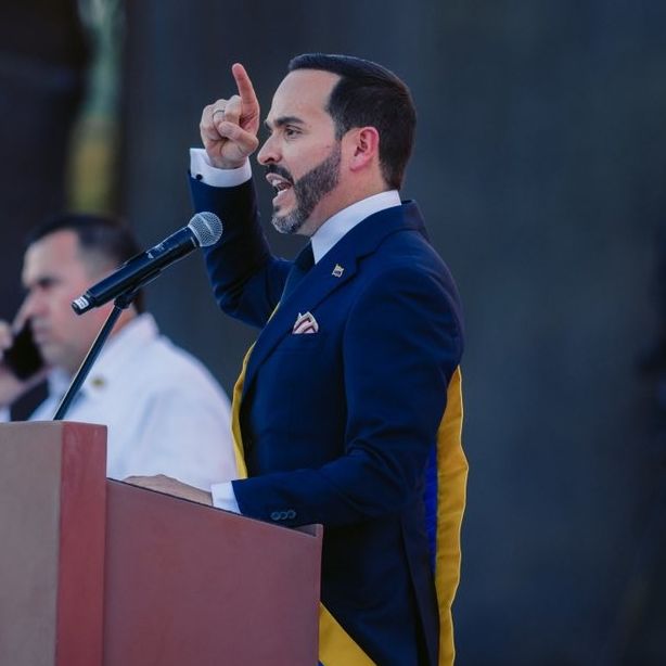 Κολομβία: Ορκίστηκε ο νέος πρόεδρος Αμπελάρδο ντε λα Εσπριέγια
