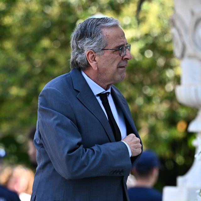 Σαμαράς: Καταλήγει στην απόφαση να ανακοινώσει νέο κόμμα τον Σεπτέμβριο 