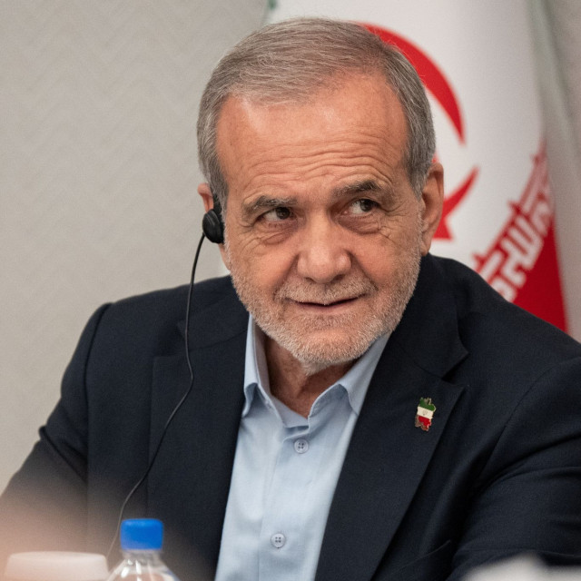Πεζεσκιάν: «Τώρα είναι η καλύτερη στιγμή για συμφωνία» - Σκληροί όροι του Ιράν για το Ορμούζ