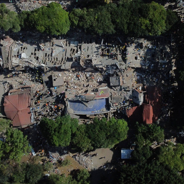Φονικός σεισμός στην Κολομβία: «Κάθε λεπτό μετράει» για την αναζήτηση επιζώντων