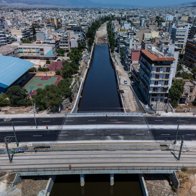 Ιλισσός: Δόθηκε στην κυκλοφορία η νέα οδική γέφυρα στη λεωφόρο Εθνάρχου Μακαρίου