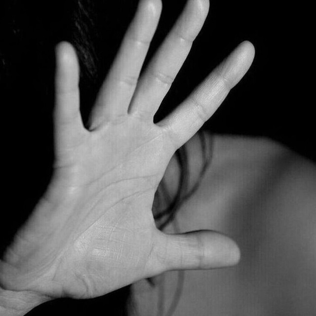Λαμία: Παρενοχλούσε συστηματικά, παρακολουθούσε και απειλούσε την πρώην σύντροφό του
