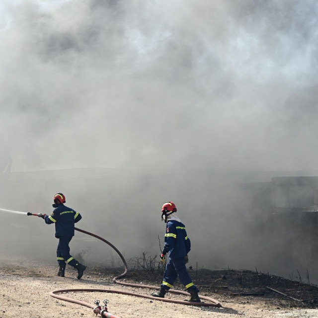 Φωτιά τώρα στη Σίβηρη Χαλκιδικής - Επιχειρούν 7 εναέρια μέσα, ήχησε το 112