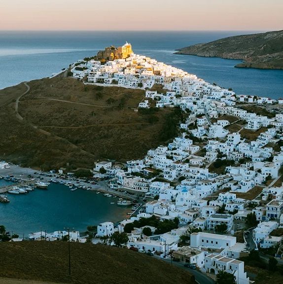 Δωδεκάνησα: Εκεί όπου ο Δεκαπενταύγουστος γίνεται γλέντι - Η «Κούππα» και τα έθιμα που ενώνουν