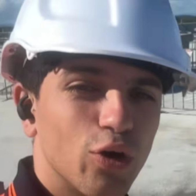 Oικοδόμος στην Αυστραλία αποκαλύπτει τον μισθό του: «Μετά από 8 ώρες φεύγουμε με 300 ευρώ»