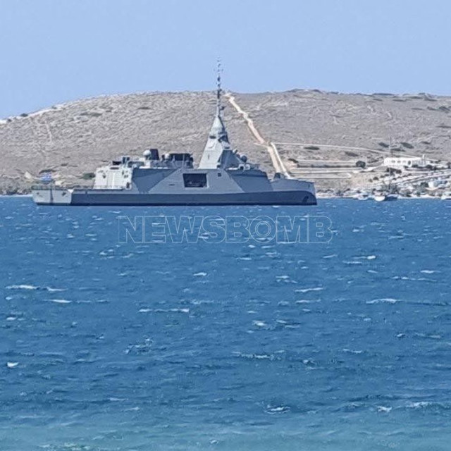 Στην Πάρο η φρεγάτα «Κίμων»:  Θα αποδώσει τιμές στην Παναγία Εκατονταπυλιανή - Εικόνα και Βίντεο