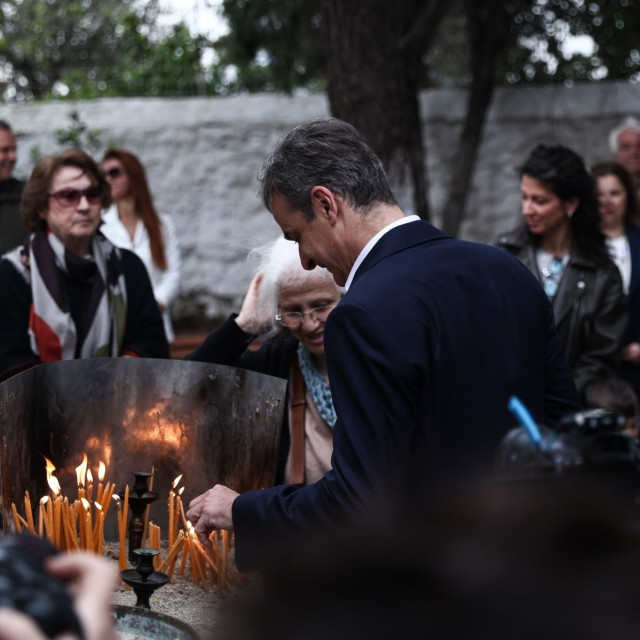 Στη Μονή Μεταμορφώσεως του Σωτήρος στα Χανιά ο Κυριάκος Μητσοτάκης για την Κοίμηση της Παναγίας