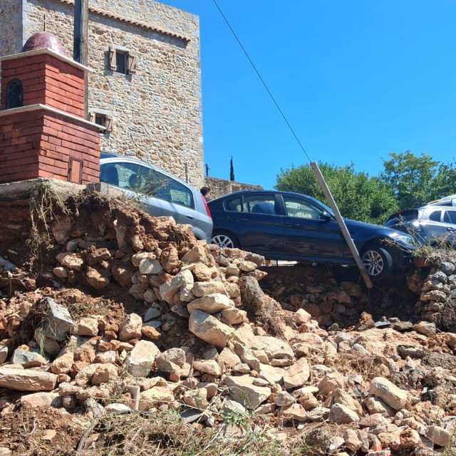 Μάνη: 141 χιλιοστά βροχής έπεσαν σε 4 ώρες - Ζημιές σε σπίτια και σε δρόμους