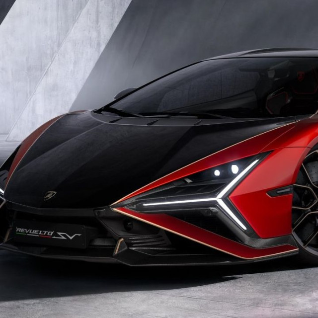 Η νέα Lamborghini Revuelto SV είναι ακόμα πιο ακραία