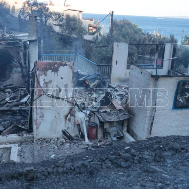 Σαλαμίνα: Έβγαλαν επισκευάσιμα καμένα σπίτια - Κραυγή των κατοίκων, «η ολική καταστροφή κίτρινη;»