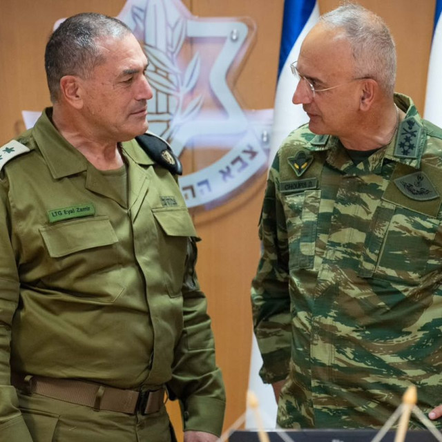 Ισχυροί δεσμοί: Επίσκεψη Αρχηγού ΓΕΕΘΑ στρατηγού Χούπη στο Ισραήλ