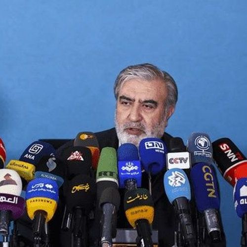 Το Ιράν προειδοποιεί τη Γαλλία: «Δεν θα ξεχάσουμε ποτέ τις προδοσίες σας»