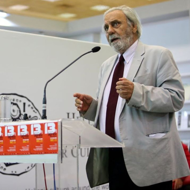 Κωνσταντίνος Τσουκαλάς: «Πλημμύρισε» με συλλυπητήρια το προφίλ της Φωτεινής Τσαλίκογλου