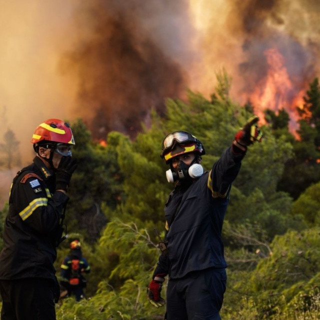 Πυρκαγιά στις Σέρρες - Καίει σε χαμηλή βλάστηση