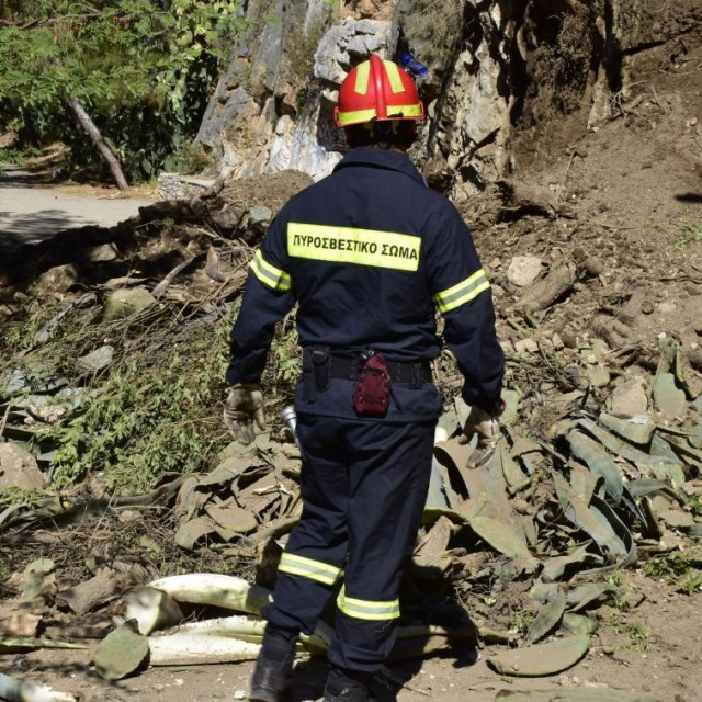 Κέρκυρα: Απεγκλωβισμός 65χρονου Σκωτσέζου από δύσβατη περιοχή στον Πέλεκα
