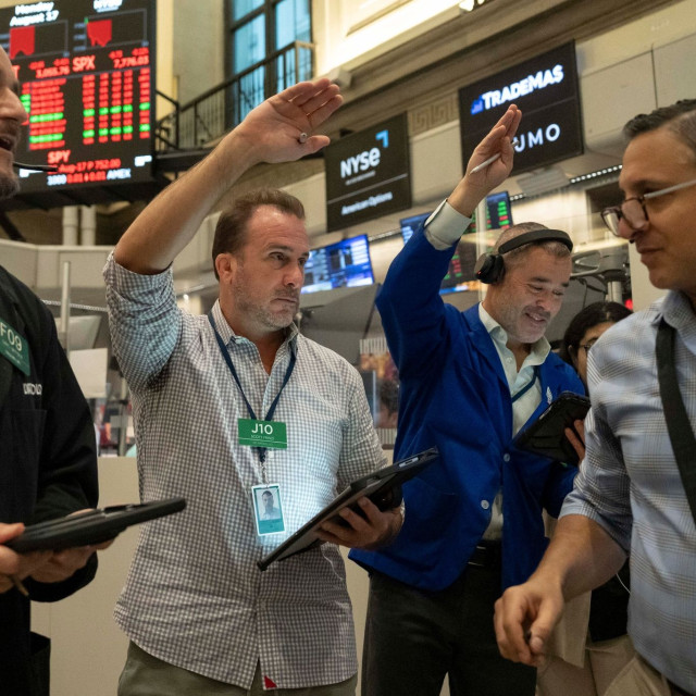 Wall Street: Άνοδος στις τιμές με βοήθεια τα ομόλογα - Στα υψηλότερα επίπεδα το πετρέλαιο