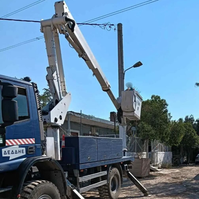 Μεγάλη επιχείρηση της ΕΛ.ΑΣ. στον Ασπρόπυργο – 16 συλλήψεις για ρευματοκλοπές