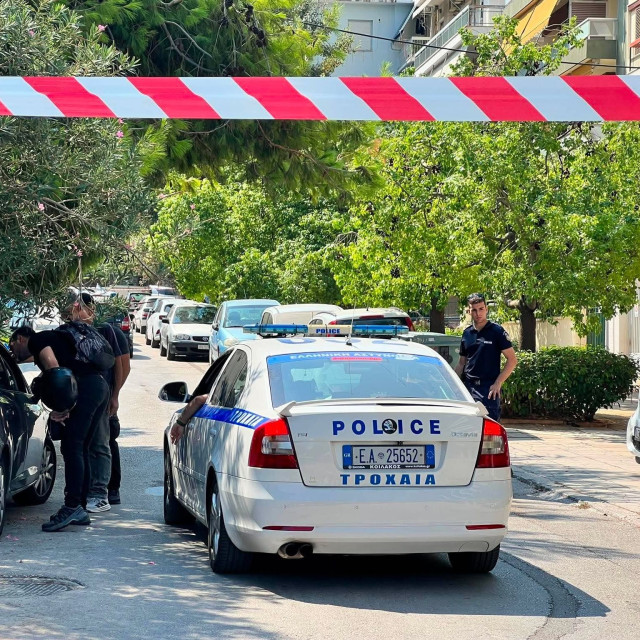 «Ακούστηκαν τρεις πυροβολισμοί και λίγο αργότερα ένας ακόμη» - Η μαρτυρία γείτονα από τη Νέα Σμύρνη