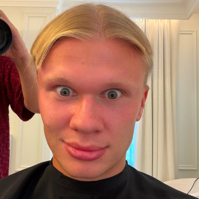 Έρλινγκ Χάαλαντ: Κουρεύτηκε και έγινε αγνώριστος -Το νέο του look