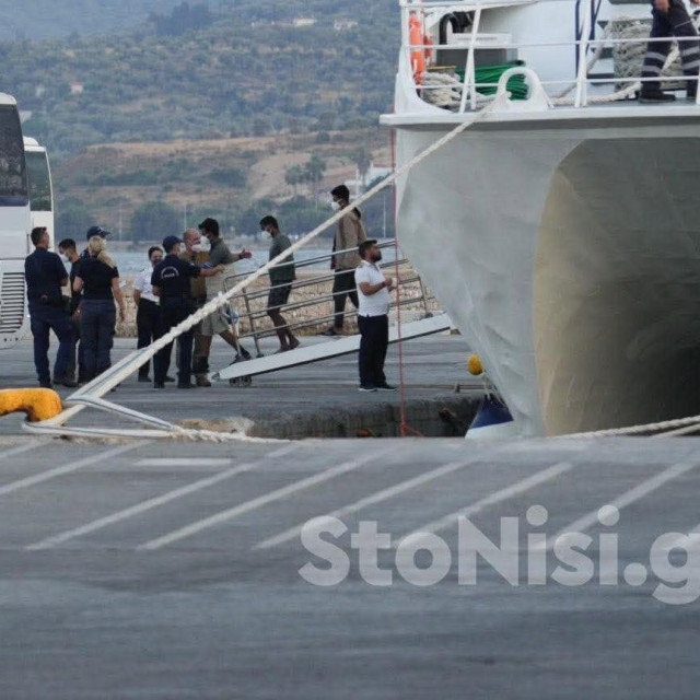 Μυτιλήνη: Στο Καρά Τεπέ 217 μετανάστες από την Κρήτη - Έκτακτη σύσκεψη στην Περιφέρεια