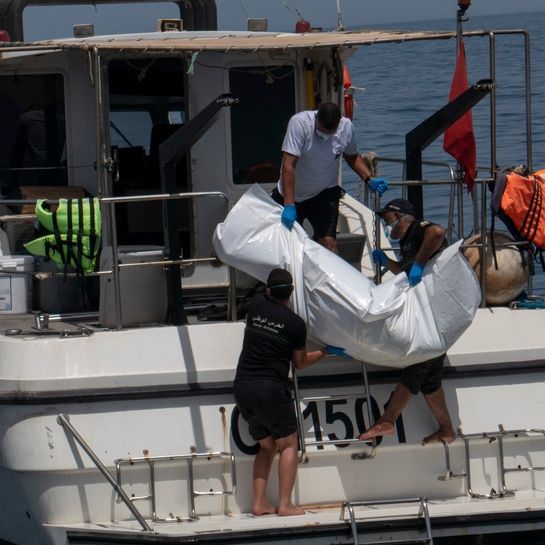 Τυνησία: Ναυάγιο με 15 μετανάστες - 12 άτομα ανασύρθηκαν νεκρά και 3 αγνοούνται