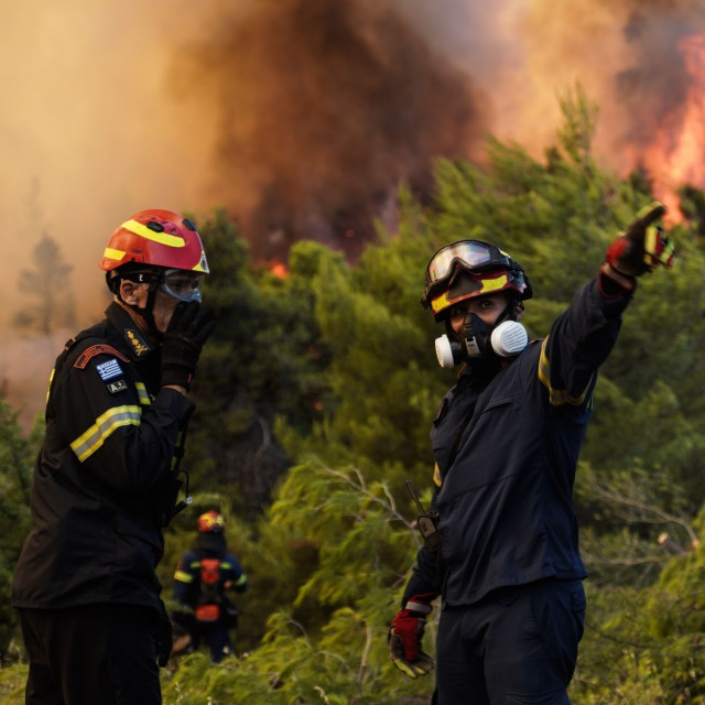 Φωτιά τώρα στο Τραγανό Ηλείας - Επιχειρούν και τρία αεροσκάφη