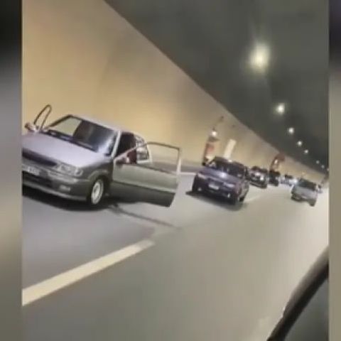 Κακιά Σκάλα: Δικογραφία σε βάρος 21χρονου που οδηγούσε με ανοιχτές πόρτες και μουσική στη διαπασών