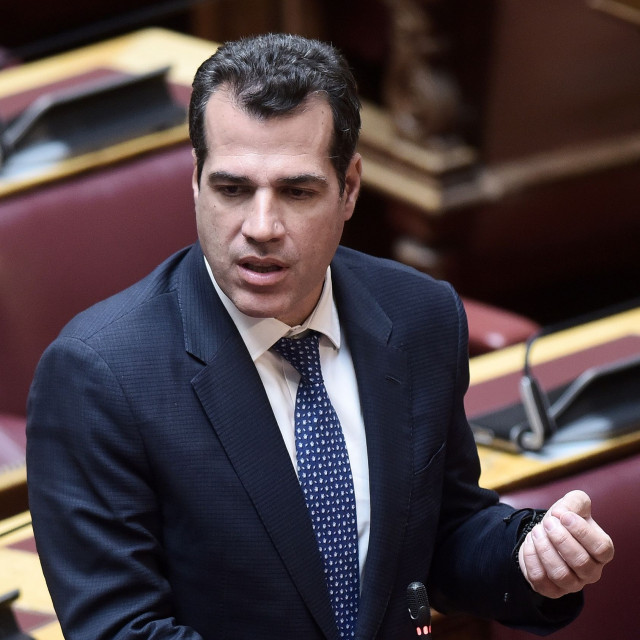 Πλεύρης: Τα ήρεμα νερά δεν σημαίνουν υπαναχώρηση - Τι είπε για μεταφορές μεταναστών από την Κρήτη