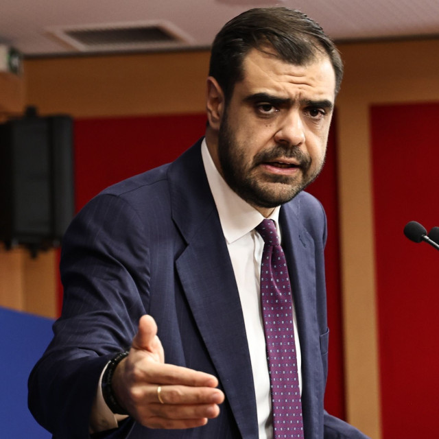 Μαρινάκης για ελληνοτουρκικά: Οι ψευτοπατριώτες προεξοφλούν εθνικές ήττες και μετά μετράνε κουβάδες