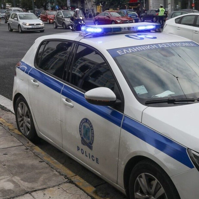 Σύγκρουση Ι.Χ.Ε. με δίκυκλο στην Αλθέα Κορωπίου - Δυσχέρεια στην κυκλοφορία στην Αθηνών–Σουνίου