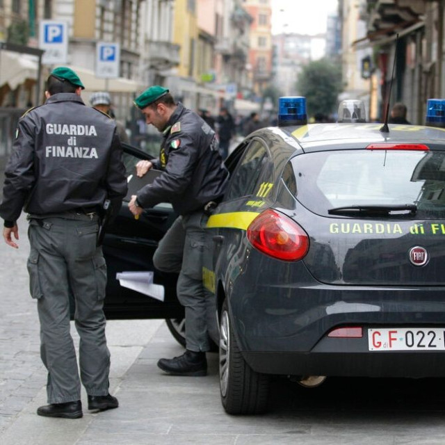 Συναγερμός στην Ιταλία: Συνελήφθη Γάλλος διακινητής πολεμικού εξοπλισμού που ταξίδευε από την Ελλάδα