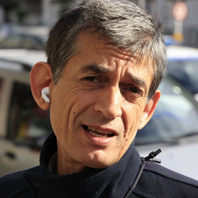 Καρανίκας κατά Ακρίτα: Ακατάλληλη για προεδρείο η ινφλουένσερ του ΣΥΡΙΖΑ