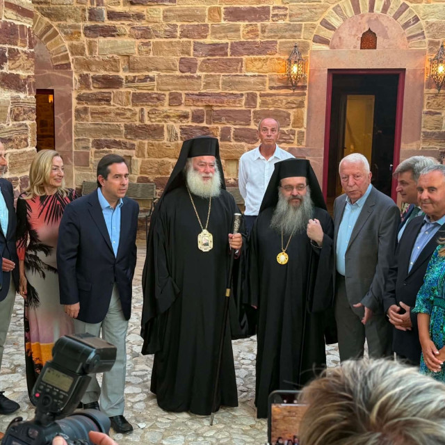 Το Newsbomb στο Chios Festival: Η Χίος υποδέχθηκε τον Πατριάρχη Αλεξανδρείας Θεόδωρο Β’