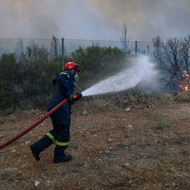 Χανιά: 3 συλλήψεις για πρόκληση πυρκαγιάς - Πρόστιμα ύψους 10.400 ευρώ