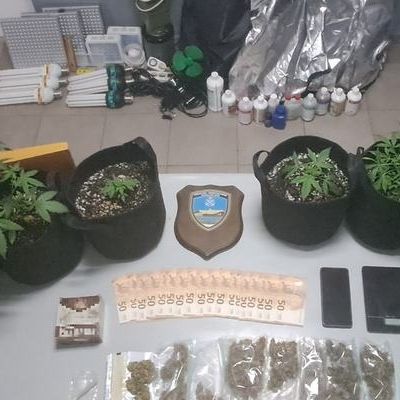 Καβάλα: Συνελήφθη από το Λιμενικό 56χρονος - Όπλα και ναρκωτικά βρέθηκαν σπίτι του