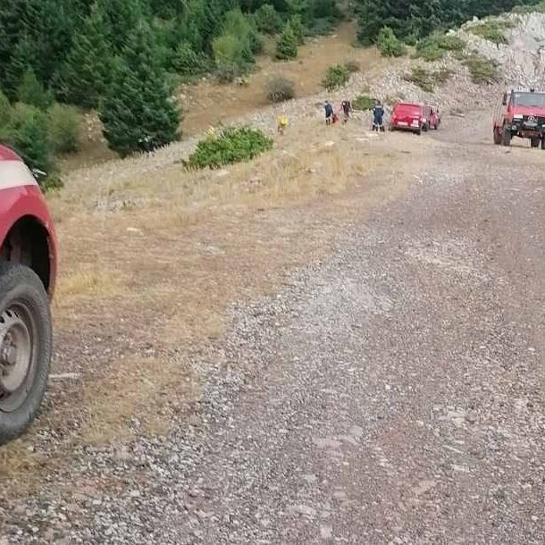 Ευρυτανία: Αγροτικό έπεσε σε γκρεμό - Σε εξέλιξη επιχείρηση διάσωσης