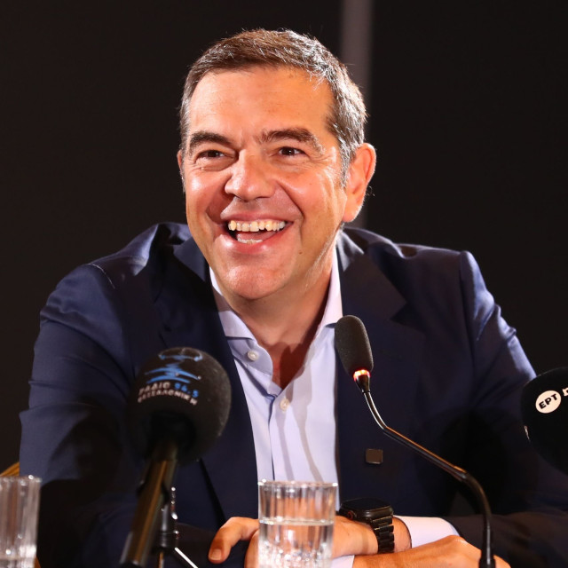 Βαρύς υπαινιγμός Τσίπρα για Μητσοτάκη με αφορμή τον τραυματισμό Κωνσταντέλια