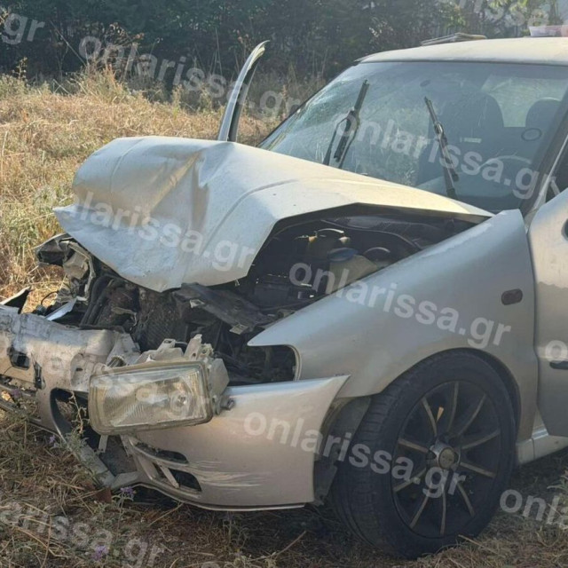 Σοβαρό τροχαίο στη Λάρισα: Στο νοσοκομείο 24χρονη και το 4χρονο παιδί της