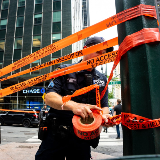 Νέα Υόρκη: Γυναίκα μαχαίρωσε δύο άτομα στην Times Square - Νεκρή η ίδια και το ένα θύμα