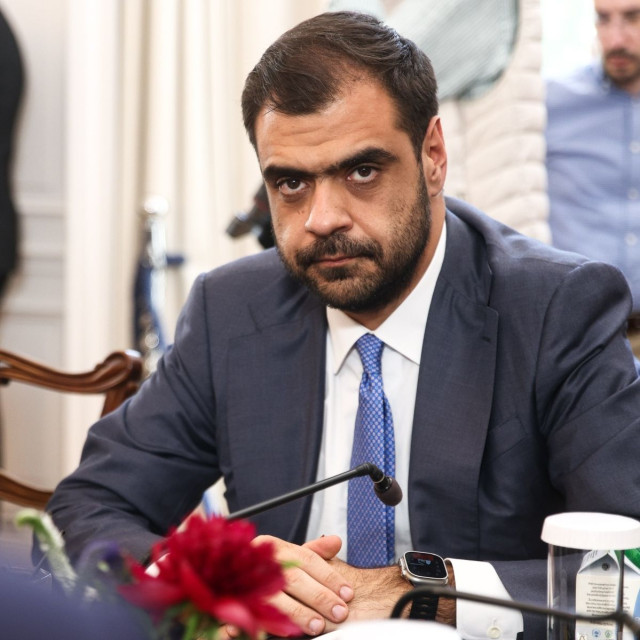 Μαρινάκης για το «άλλο/απροσδιόριστο» φύλο: «Στο Δημόσιο τα φύλα είναι δύο, άρρεν και θήλυ»
