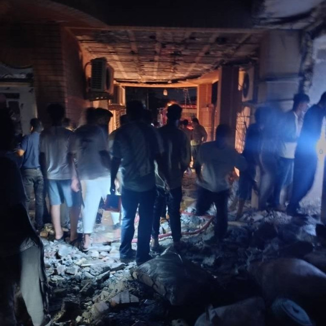Ιράν: Προαναγγέλλει «σθεναρή» απάντηση μετά το πολύνεκρο αμερικανικό πλήγμα στο Κουχεστάκ