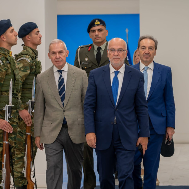 Στρατόπεδα θα μετατραπούν σε δικαστικές εγκαταστάσεις - Υπεγράφη συμφωνία ΥΠΕΘΑ - Δικαιοσύνης