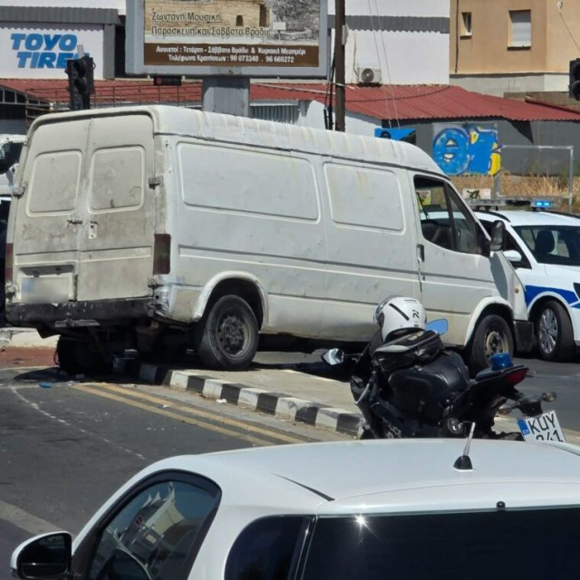 Κύπρος: Άγρια καταδίωξη με πυροβολισμούς στη Λεμεσό - Όχημα δεν σταμάτησε σε έλεγχο - Δύο συλλήψεις
