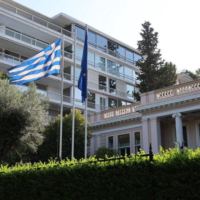 Μαξίμου για ΕΛΑΣ: Το «λεφτόδεντρο» του Τσίπρα και ο λογαριασμός των 13 δισ.