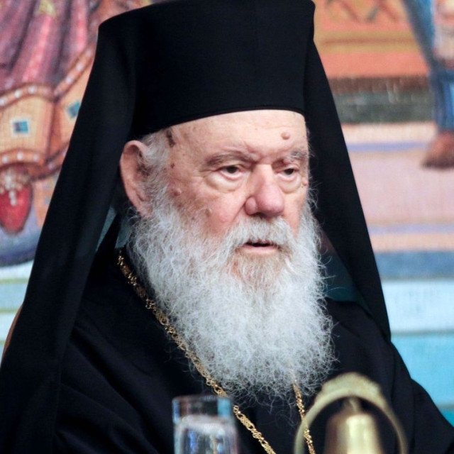 Τανάγρα: Τρισάγιο από τον Αρχιεπίσκοπο Ιερώνυμο - «Δεν υπάρχουν λόγια μπροστά σε έναν τέτοιο πόνο»