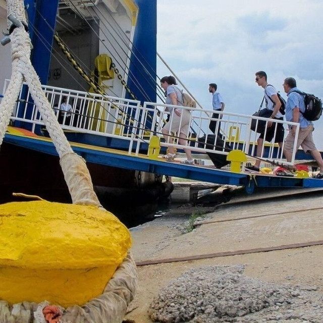 Εκπτώσεις έως 50% στα ακτοπλοϊκά εισιτήρια για αναπληρωτές εκπαιδευτικούς