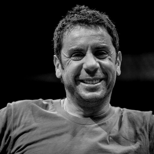 Θάνατος Γιώργου Μαζωνάκη: Στα 10 λεπτά της πλασμαφαίρεσης έπαθε θρόμβωση