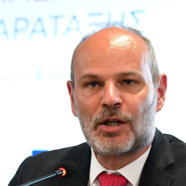 Κυβερνητικές πηγές κατά Κουτεντάκη: Μπορεί να έχει έρθει στη χώρα μας το επόμενο Νόμπελ οικονομίας