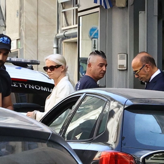 Με ισόβια κάθειρξη απειλούνται οι 2 γιατροί για τον θάνατο Μαζωνάκη - Σε ανθρωποκτονία με ενδεχόμενο δόλο αναβαθμίστηκαν οι κατηγορίες για Γάκα - Θεοδωρόπουλο - Νέα προθεσμία να απολογηθούν αύριο