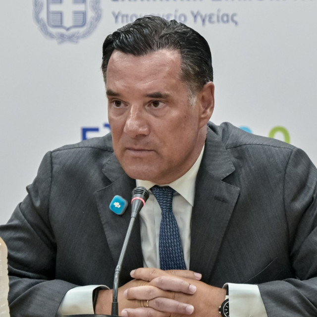 Γεωργιάδης: Εξετάζεται η τοποθέτηση  QR code στην είσοδο ιατρείων με τις άδειες λειτουργίας τους